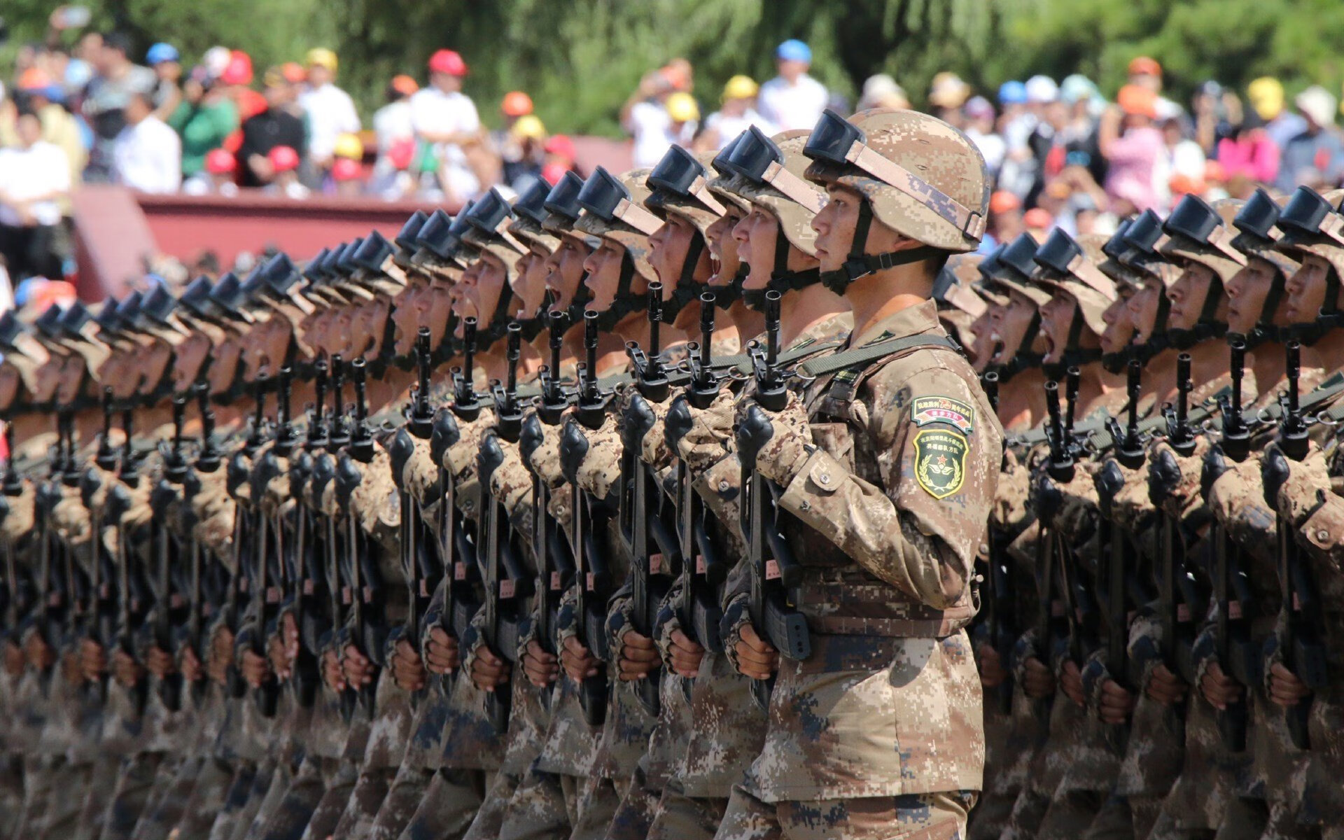 开云官网在线-法甲联赛战火不断，争夺榜首局势日益激烈，法甲联赛联赛