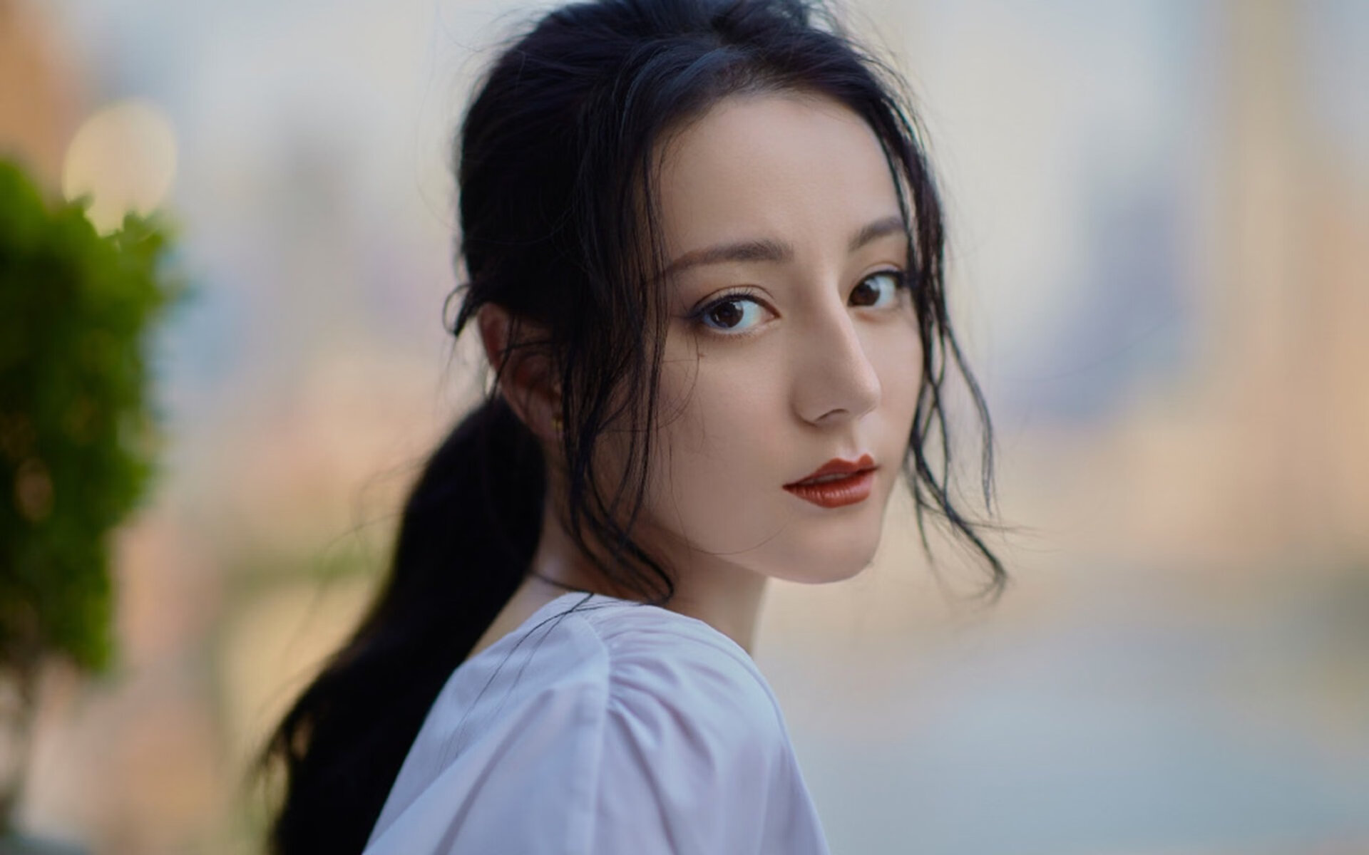 开云官方网站-球场风采：运动员在比赛中的精彩表现，球场上的风采怎么形容句子