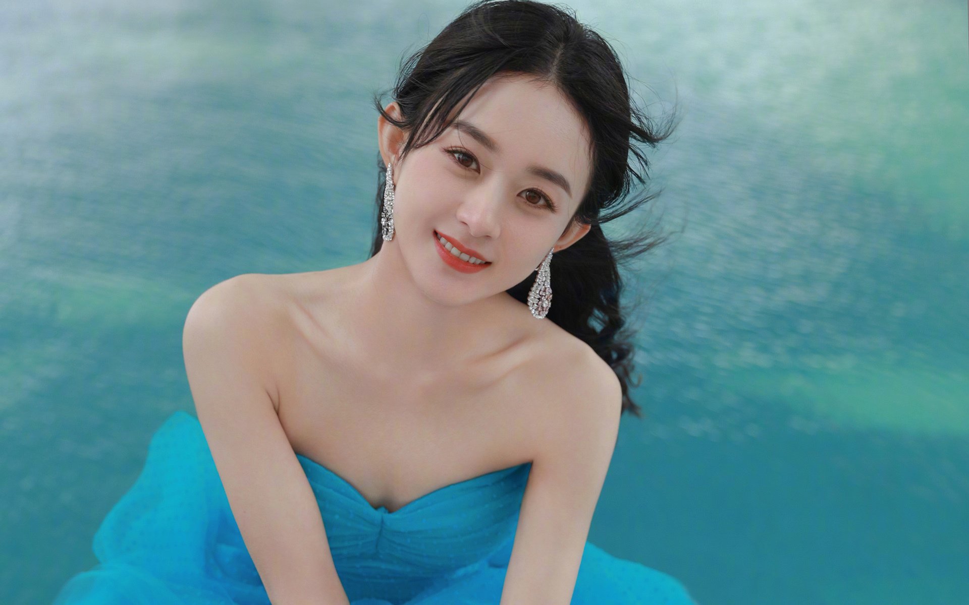 开云·Kaiyun网页版-曼城力挽狂澜赛进四强，夺冠前景平路漫漫，曼城最精彩的比赛