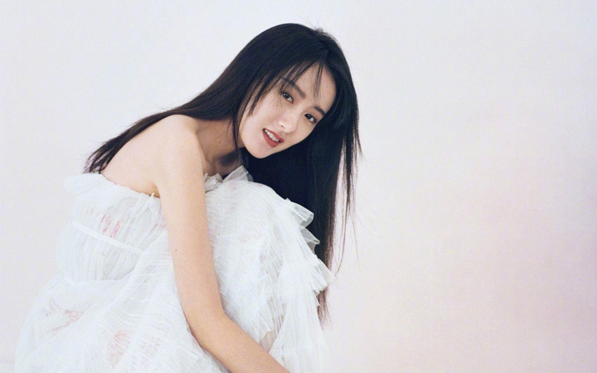 国足门将大脚出球精准度分析,足球大脚射门教学视频